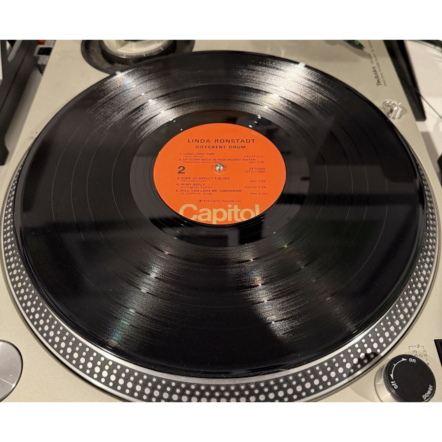 Linda Ronstadt – Different Drum - 1974 - Capitol Records – ST-11269 - Vinyl LP