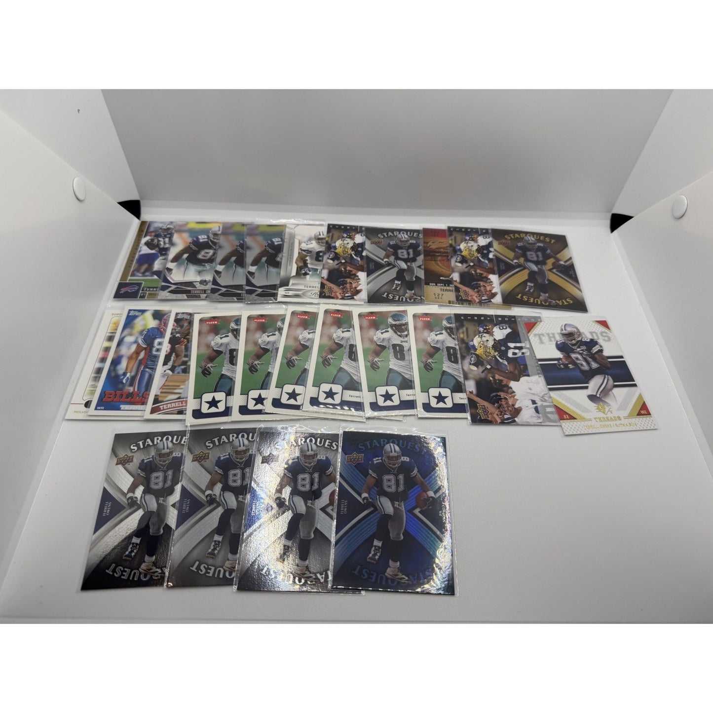100 Lot Different Terrell Owens Football Cards Inserts 49ers Cowboys Bills