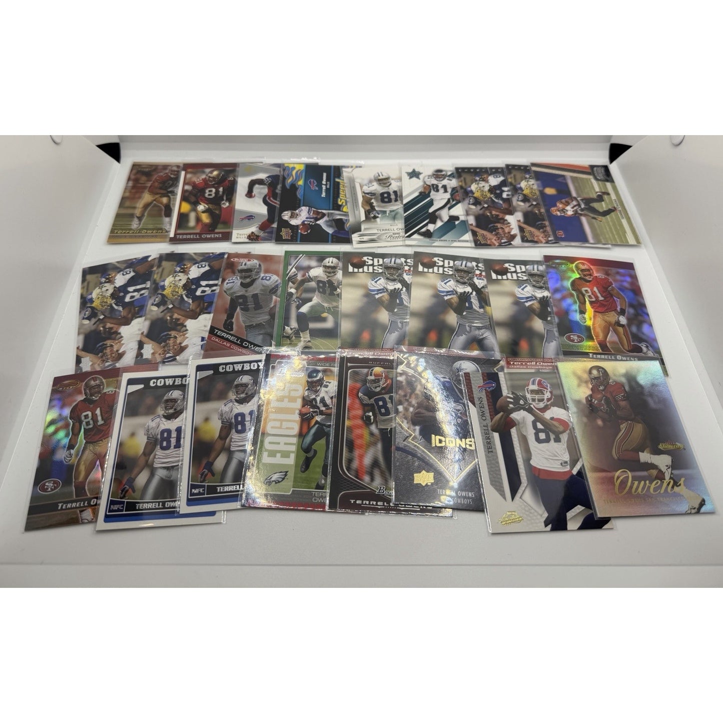 100 Lot Different Terrell Owens Football Cards Inserts 49ers Cowboys Bills