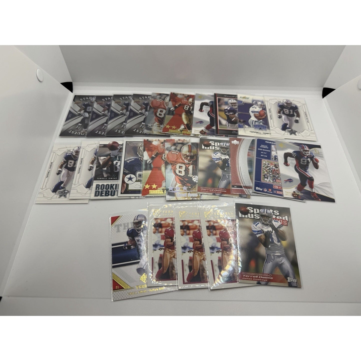 100 Lot Different Terrell Owens Football Cards Inserts 49ers Cowboys Bills