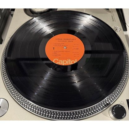 Linda Ronstadt – Different Drum - 1974 - Capitol Records – ST-11269 - Vinyl LP