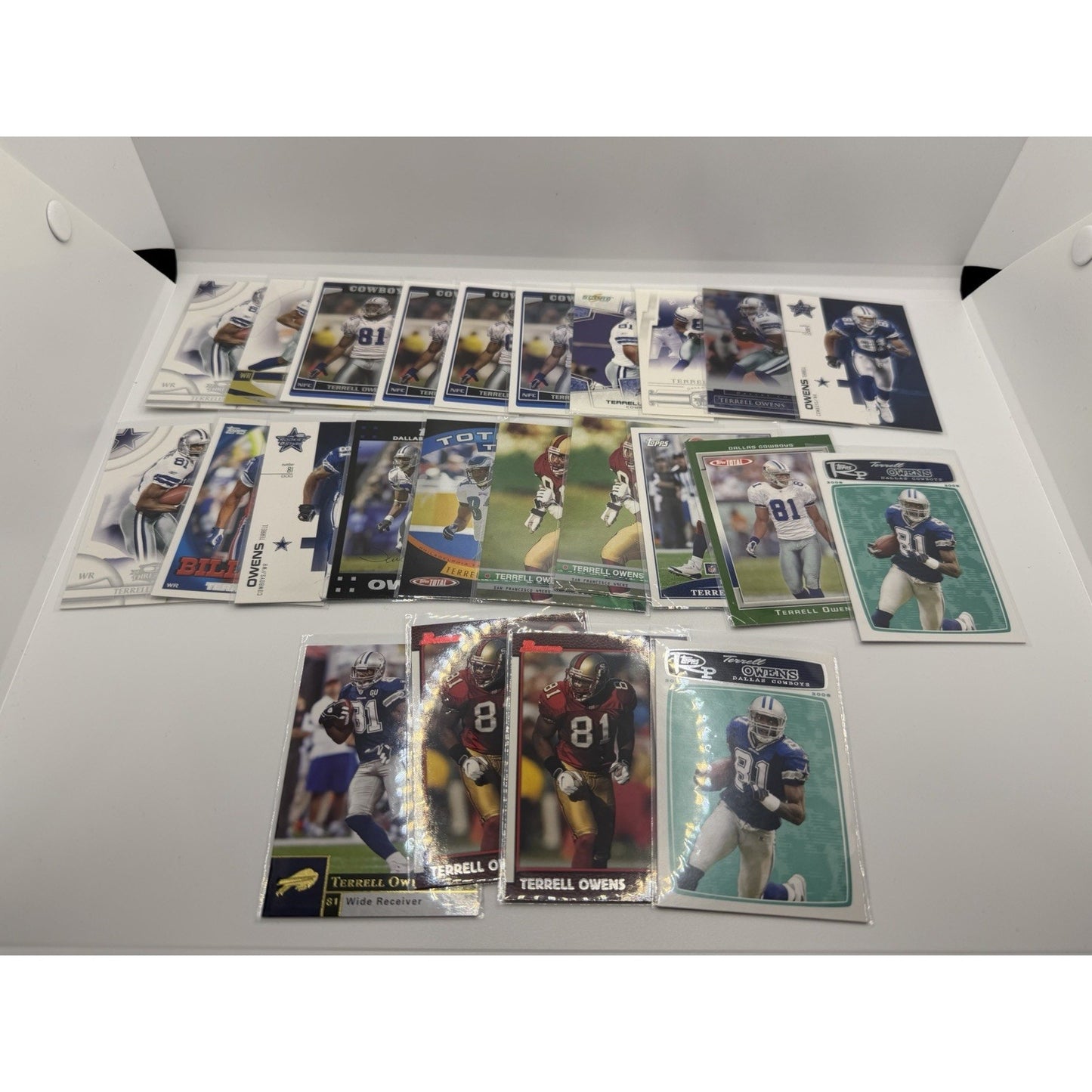 100 Lot Different Terrell Owens Football Cards Inserts 49ers Cowboys Bills